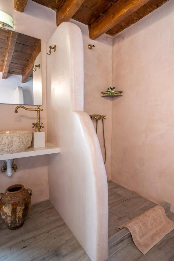 Aggel'S House - Stone House - Private Pool - Courtyard - Countryside Views Villa Kato Episkopi Bagian luar foto